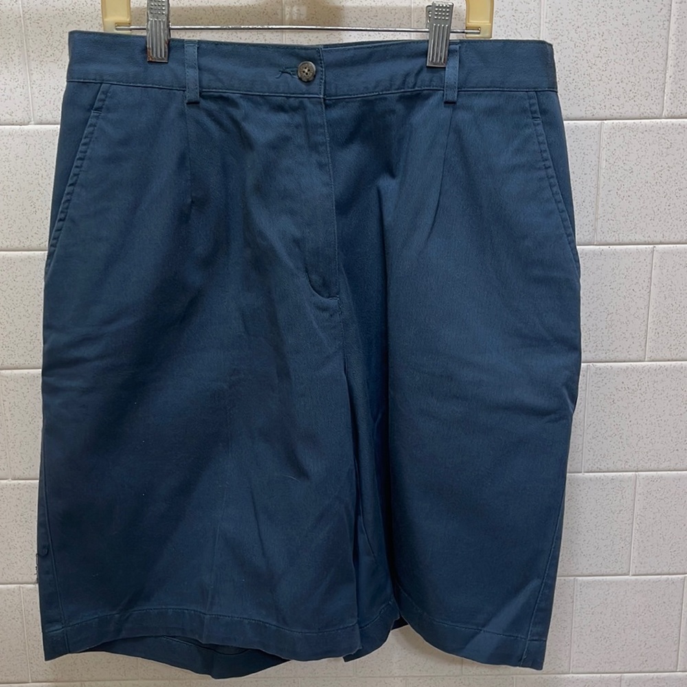 LL Bean Women's Size 12 Shorts, Classic Fit, Navy Blue